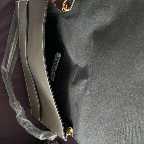 Summer & Rose Celine Crossbody purse - Picture 3 of 4